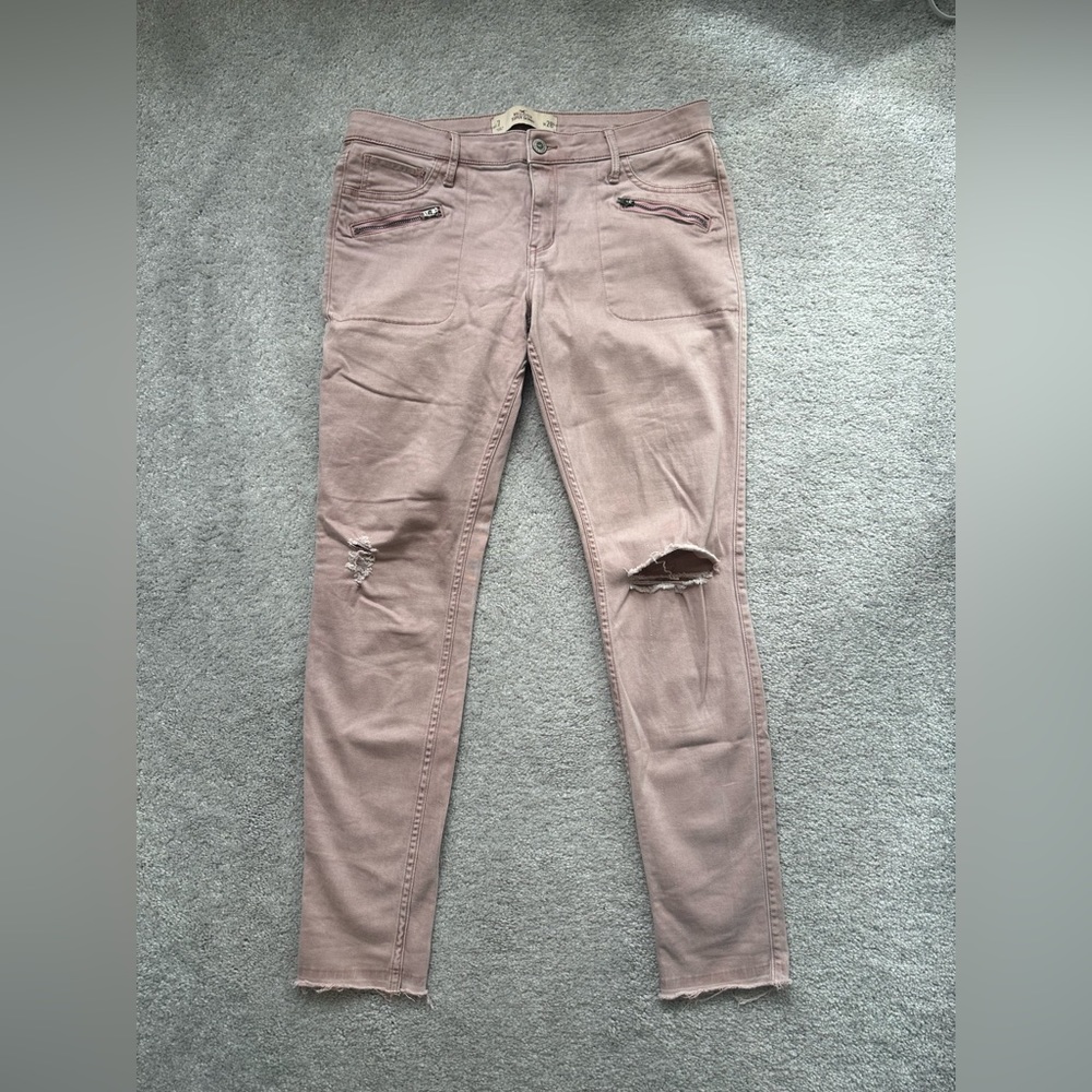 BRAND NEW - Hollister Pink Ripped Jeans